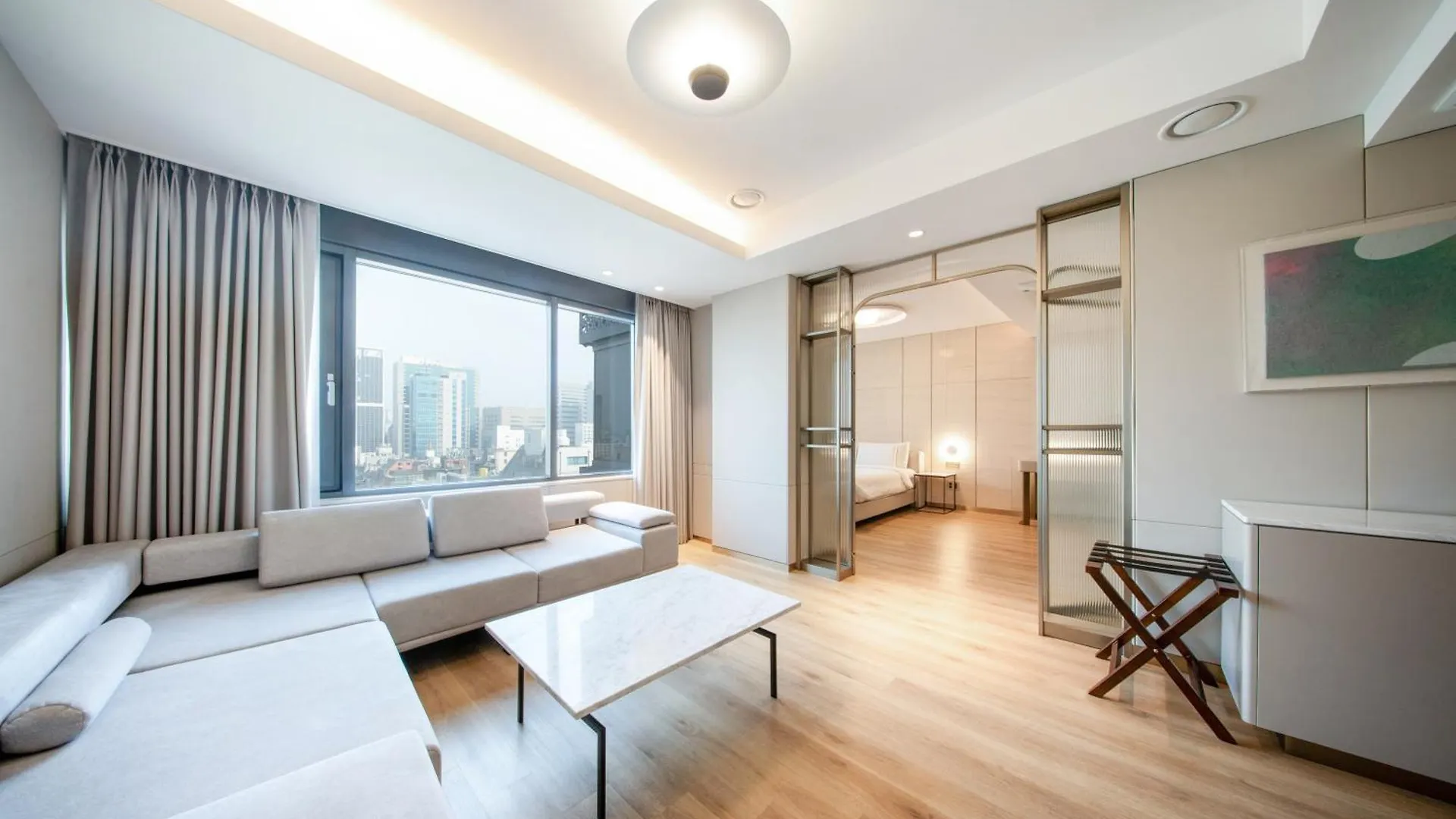 Eliena Hotel Seoul Gangnam 4*,